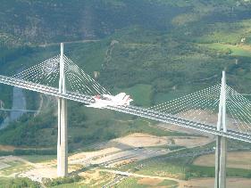 Vol en bordure du viaduc